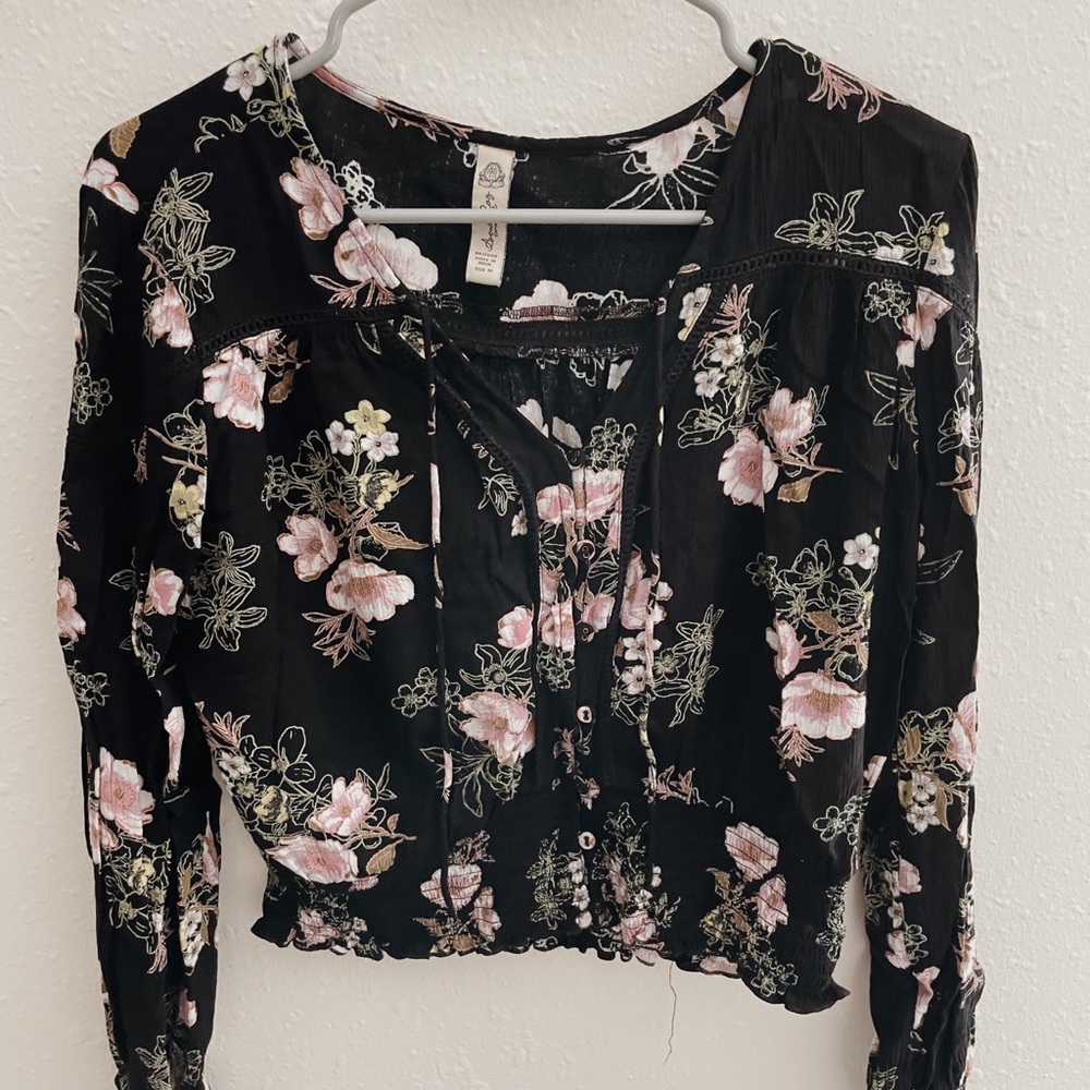 Floral cropped top